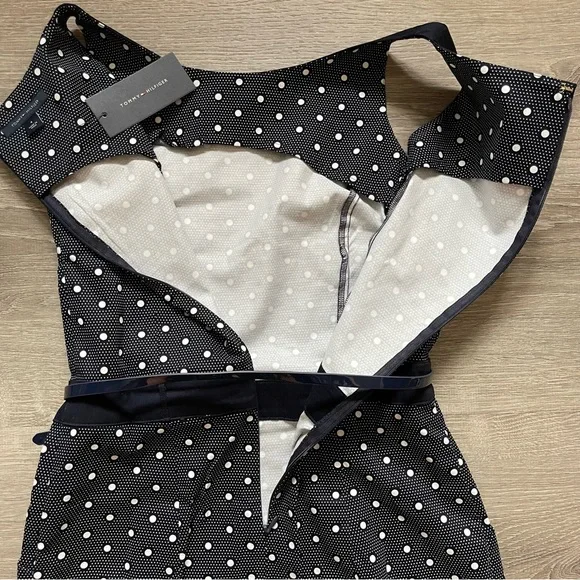 *NWT Tommy Hilfiger Belted Navy Dotted Sheath Dress - Picture 6 of 9